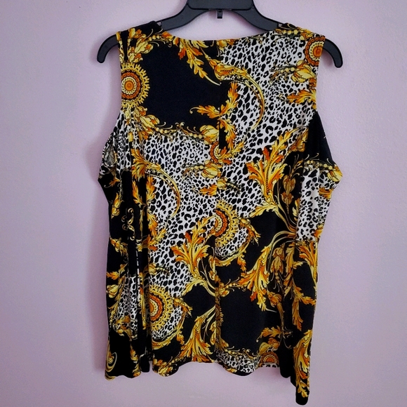 Bold elements curve fitting stretch top - Picture 3 of 3